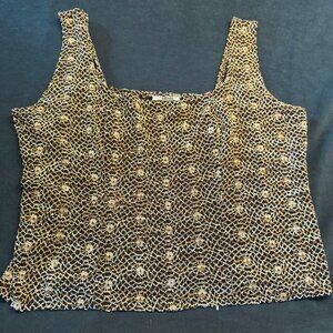 Cute black & white short camisole